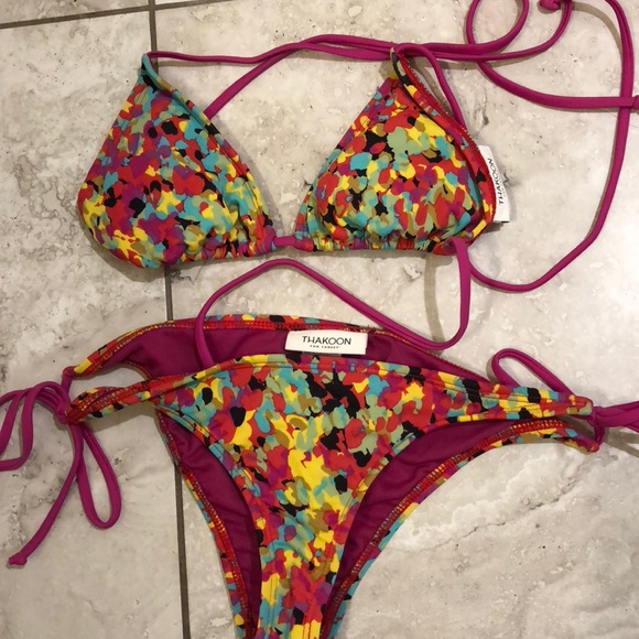 BIKINIS bundle - Picture 3 of 5